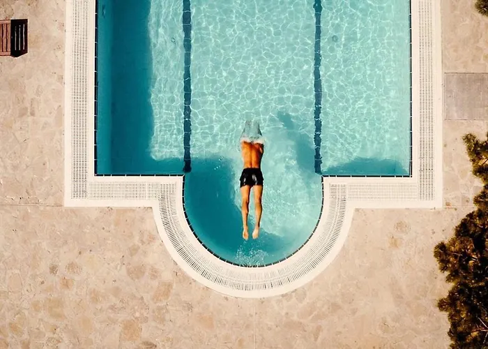 Alexandra Villa *